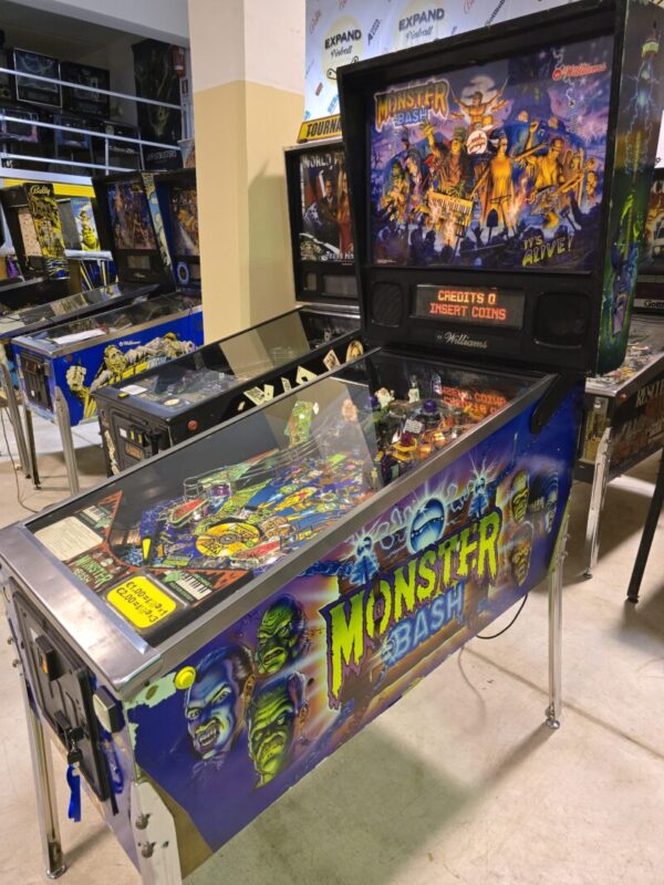 MONSTER BASH BALLY WILLIAMS PINBALL FLIPPER (P2156)
