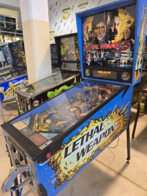LETHAL WEAPON 3 DATA EAST PINBALL FLIPPER (P2158)