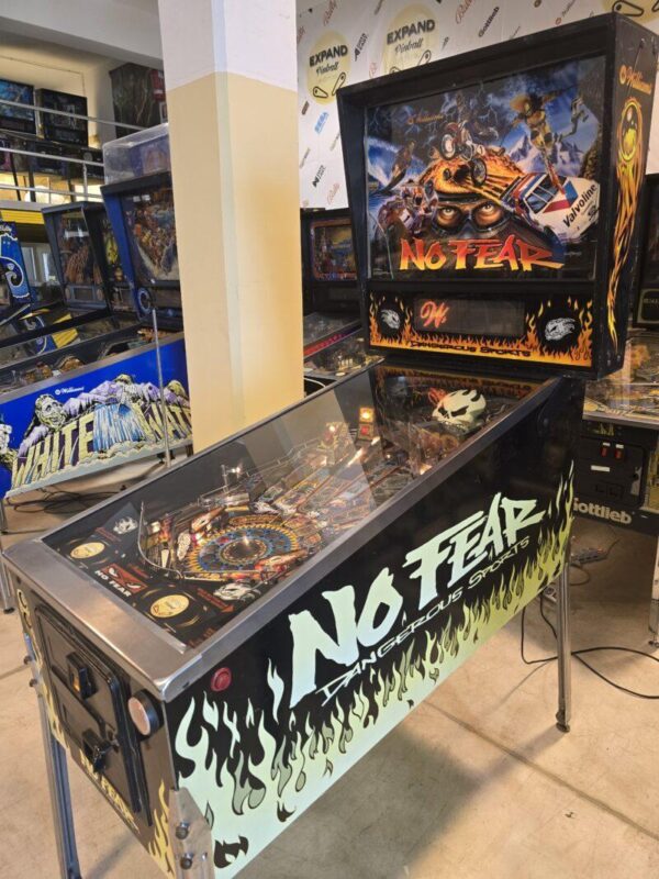 NO FEAR: DANGEROUS SPORT BALLY WILLIAMS PINBALL FLIPPER (T2167)