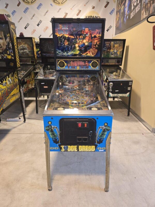 JUDGE DREDD BALLY WILLIAMS PINBALL FLIPPER (T2203)