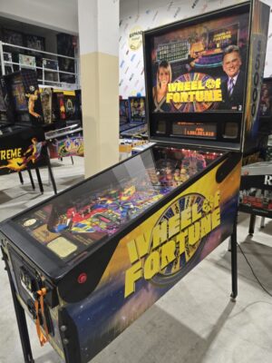 WHEEL OF FORTUNE STERN PINBALL FLIPPER (P2259)
