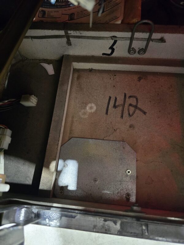 20251029_164137-rotated-1.jpg TERMINATOR 3: RISE OF THE MACHINES STERN PINBALL FLIPPER (P2261)