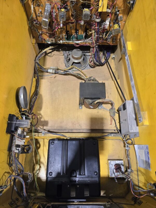 20251030_162530-rotated-1.jpg TAXI "MARILYN VERSION" WILLIAMS PINBALL FLIPPER (P2262)