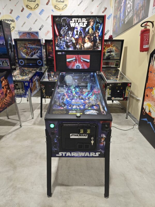 STAR WARS STERN PINBALL FLIPPER (P2266)